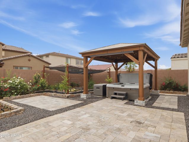 12125 W LUXTON Lane, Avondale, AZ 85323
