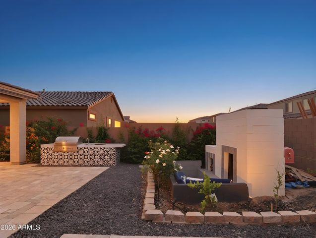 12125 W LUXTON Lane, Avondale, AZ 85323