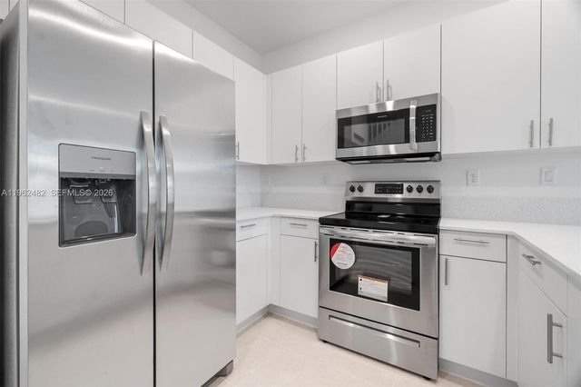 1870 SE 26th Ter, Homestead, FL 33035