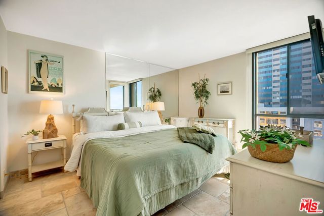 1750 E Ocean Boulevard 704, Long Beach, CA 90802