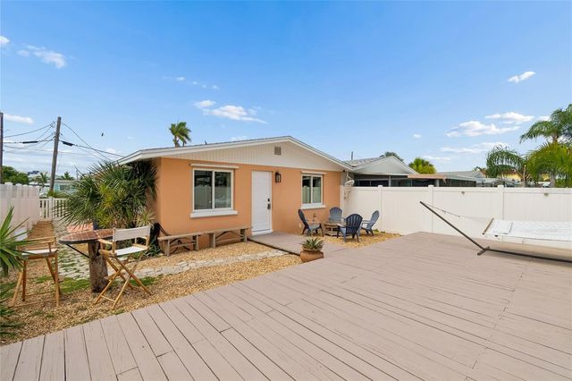 403 63RD STREET, Holmes Beach, FL 34217