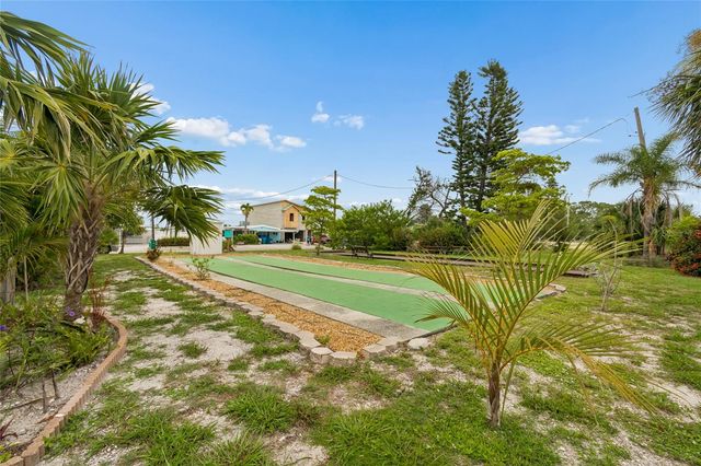 403 63RD STREET, Holmes Beach, FL 34217