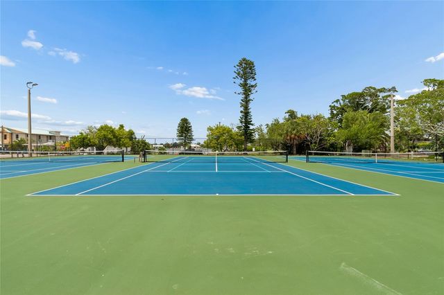 403 63RD STREET, Holmes Beach, FL 34217