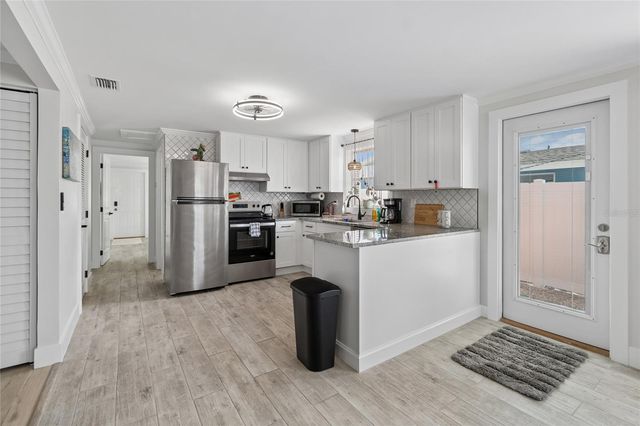 403 63RD STREET, Holmes Beach, FL 34217