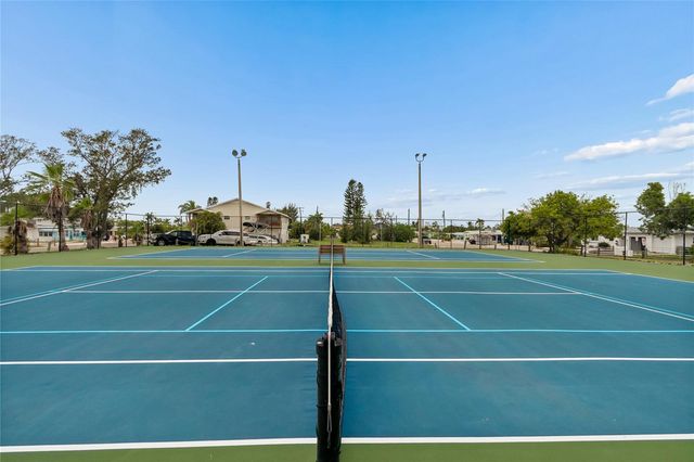 403 63RD STREET, Holmes Beach, FL 34217