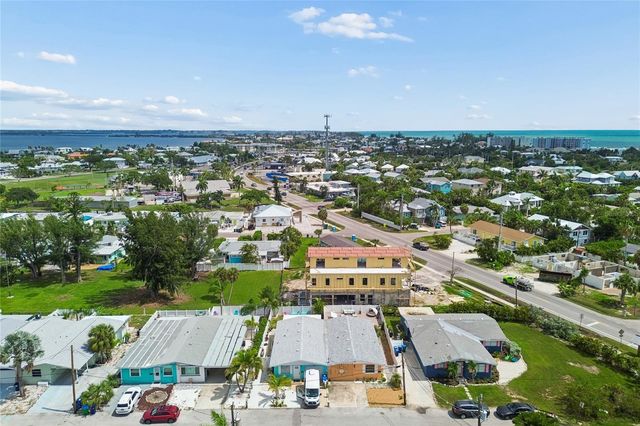 403 63RD STREET, Holmes Beach, FL 34217