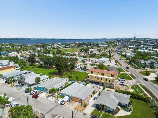403 63RD STREET, Holmes Beach, FL 34217