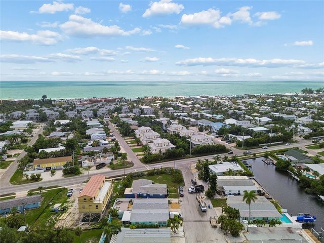 403 63RD STREET, Holmes Beach, FL 34217
