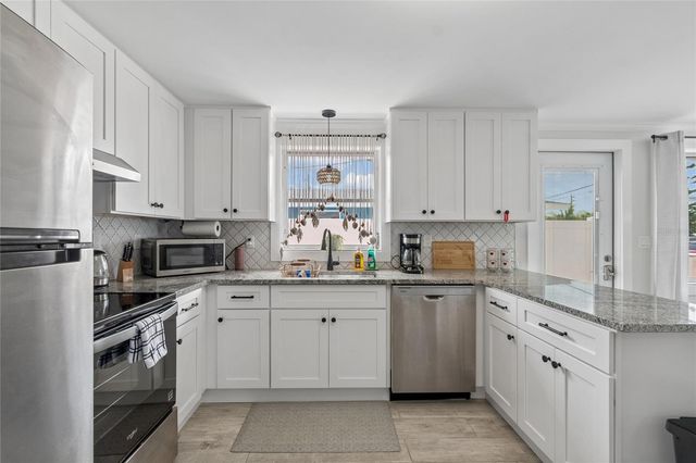 403 63RD STREET, Holmes Beach, FL 34217