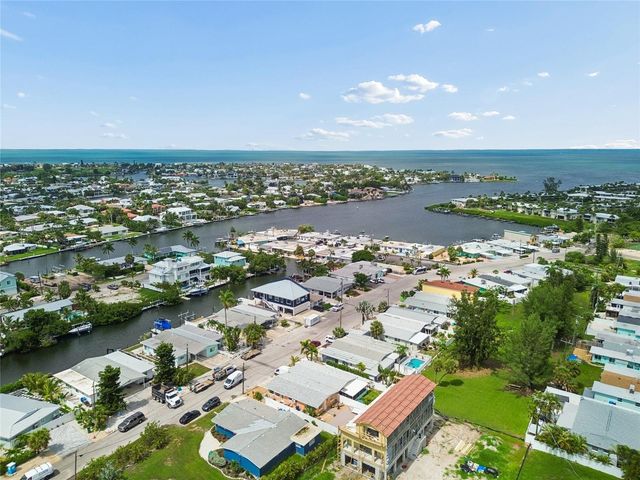 403 63RD STREET, Holmes Beach, FL 34217