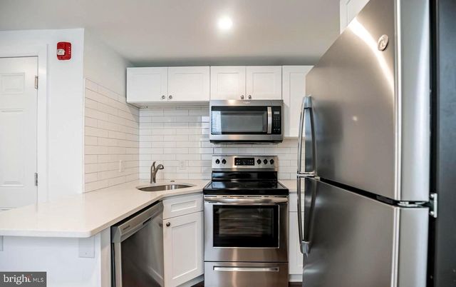 2626 RIDGE AVE, Philadelphia, PA 19121