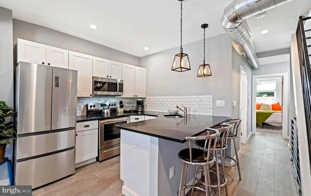 2626 RIDGE AVE, Philadelphia, PA 19121