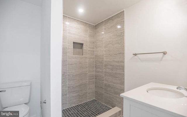 2626 RIDGE AVE, Philadelphia, PA 19121