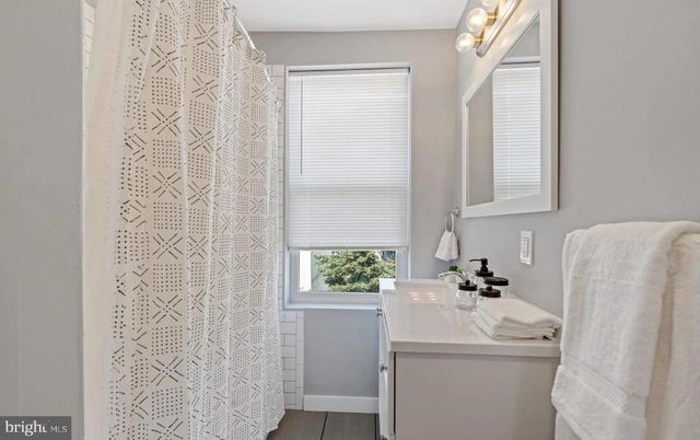 2626 RIDGE AVE, Philadelphia, PA 19121