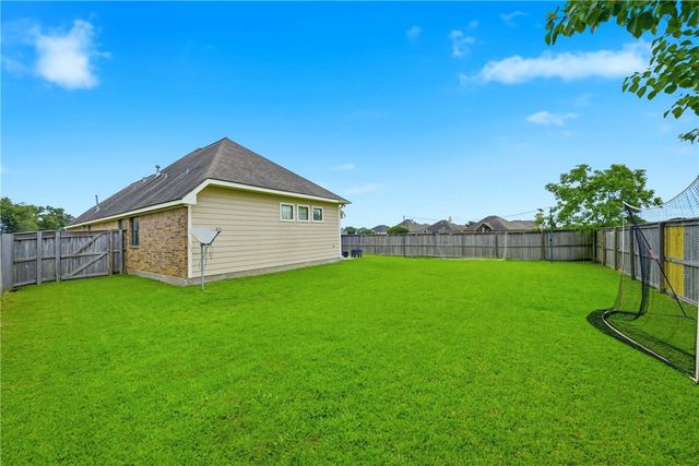 15526 Creek Meadow Boulevard N, College Station, TX 77845
