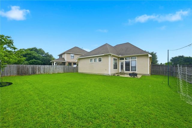 15526 Creek Meadow Boulevard N, College Station, TX 77845