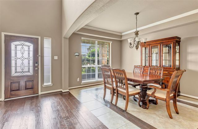 110 S Diamondhead Boulevard, Crosby, TX 77532
