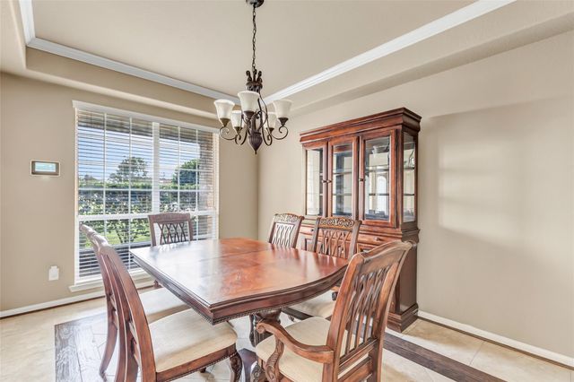 110 S Diamondhead Boulevard, Crosby, TX 77532