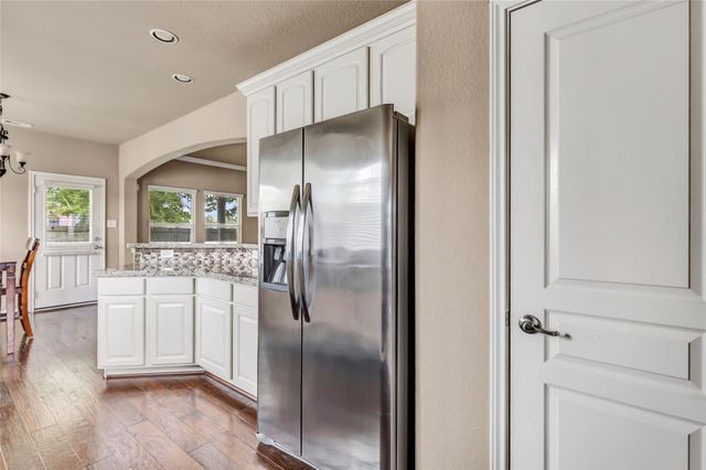 110 S Diamondhead Boulevard, Crosby, TX 77532