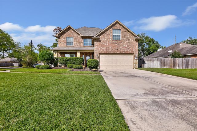 110 S Diamondhead Boulevard, Crosby, TX 77532