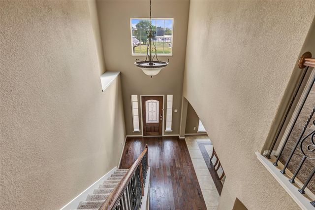 110 S Diamondhead Boulevard, Crosby, TX 77532