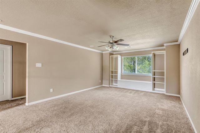 110 S Diamondhead Boulevard, Crosby, TX 77532