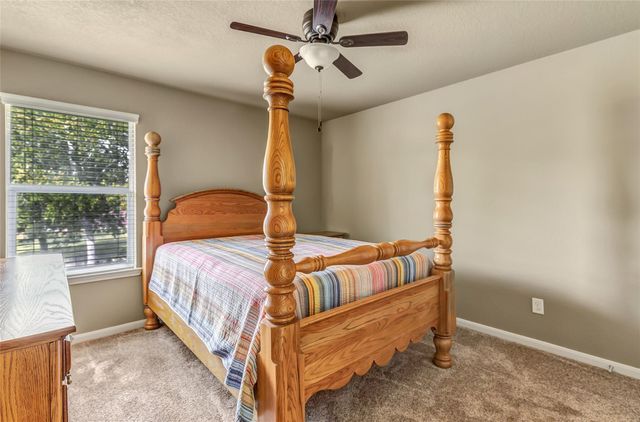 110 S Diamondhead Boulevard, Crosby, TX 77532