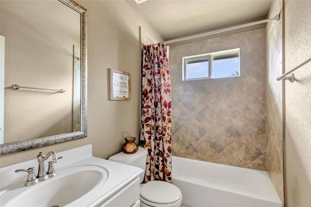 110 S Diamondhead Boulevard, Crosby, TX 77532