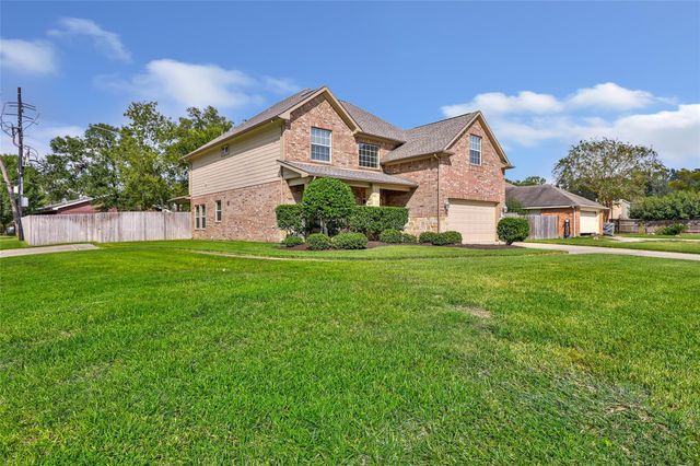 110 S Diamondhead Boulevard, Crosby, TX 77532