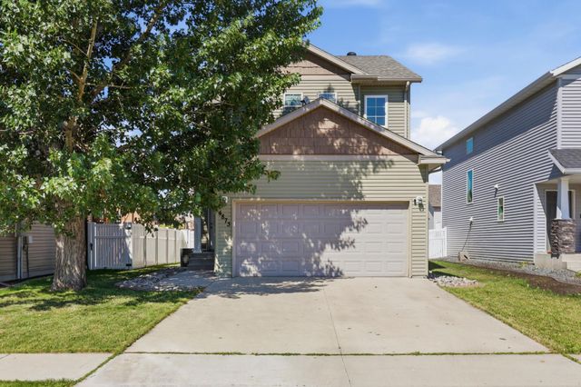 4873 53rd Street S, Fargo, ND 58104