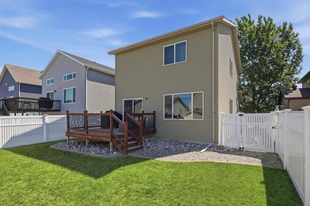 4873 53rd Street S, Fargo, ND 58104
