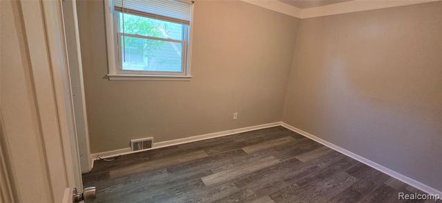 11332 Republic Avenue, Warren, MI 48089