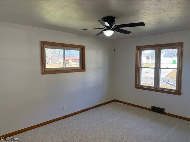 2903 Poplar Street NW, Massillon, OH 44646