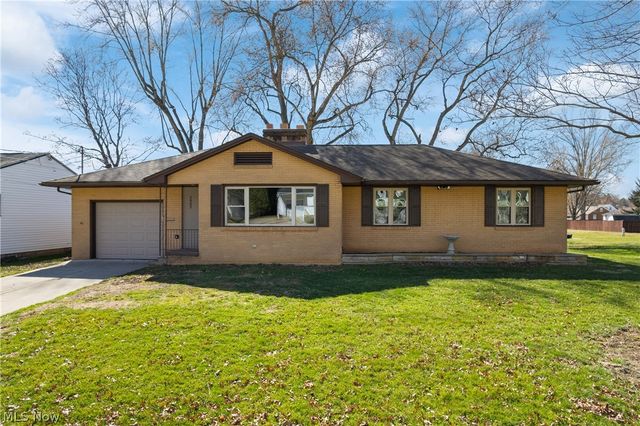 2903 Poplar Street NW, Massillon, OH 44646