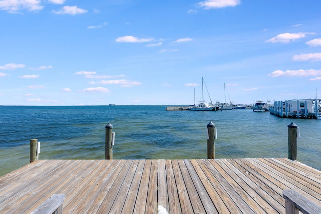 200 Pensacola Beach Road D2, Gulf Breeze, FL 32561