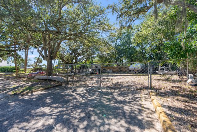 200 Pensacola Beach Road D2, Gulf Breeze, FL 32561