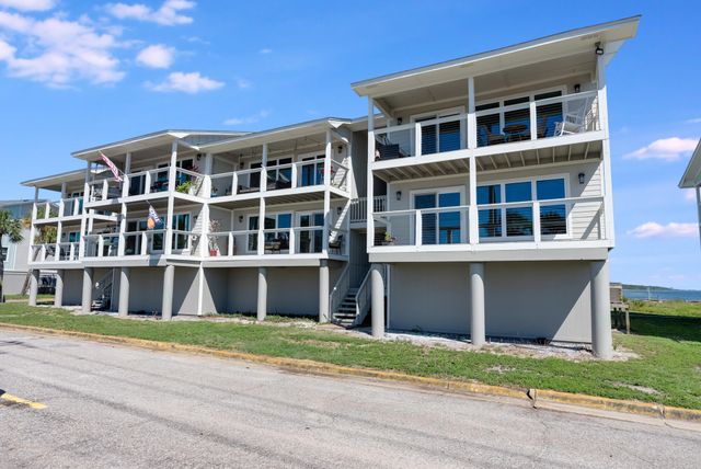 200 Pensacola Beach Road D2, Gulf Breeze, FL 32561