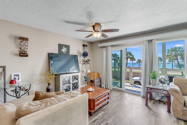 200 Pensacola Beach Road D2, Gulf Breeze, FL 32561