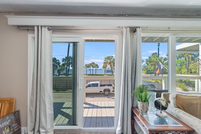 200 Pensacola Beach Road D2, Gulf Breeze, FL 32561