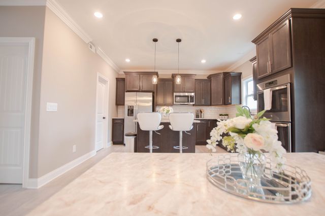 1208 Stillwood Drive, Clarksville, TN 37042