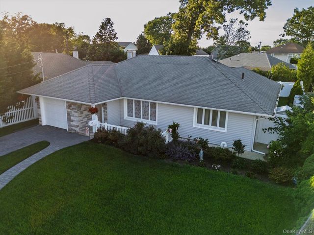 587 Derby Drive S, Oceanside, NY 11572