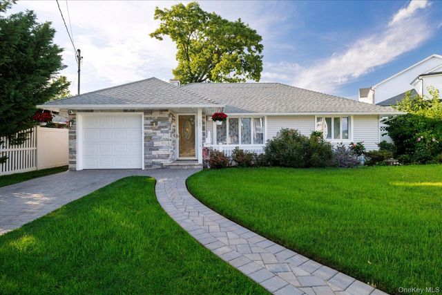587 Derby Drive S, Oceanside, NY 11572