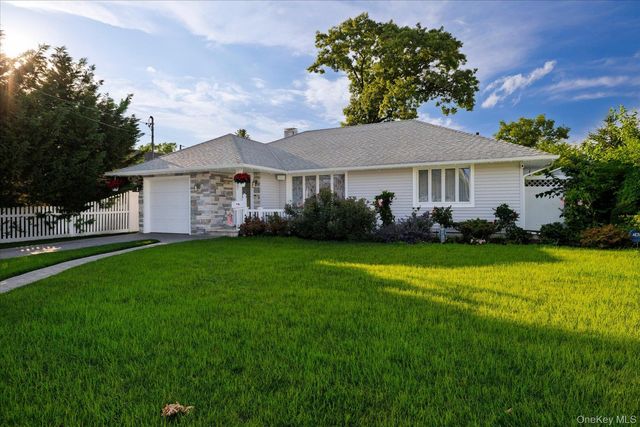 587 Derby Drive S, Oceanside, NY 11572