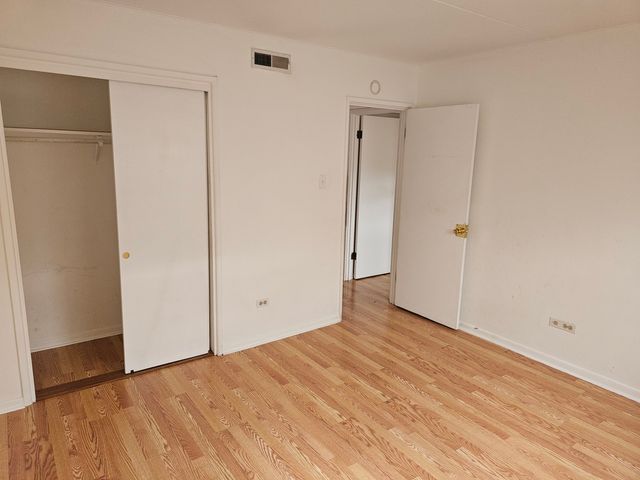 3101 BERNICE Road 4, Lansing, IL 60438