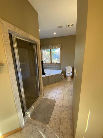 4928 N MEADE STREET, Appleton, WI 54913