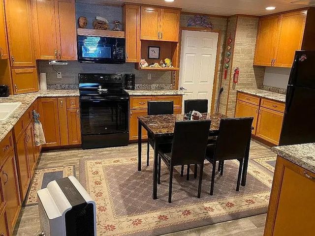 4928 N MEADE STREET, Appleton, WI 54913