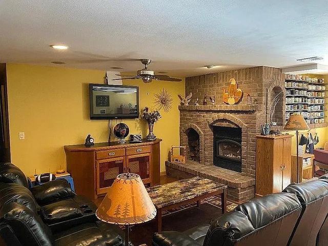 4928 N MEADE STREET, Appleton, WI 54913