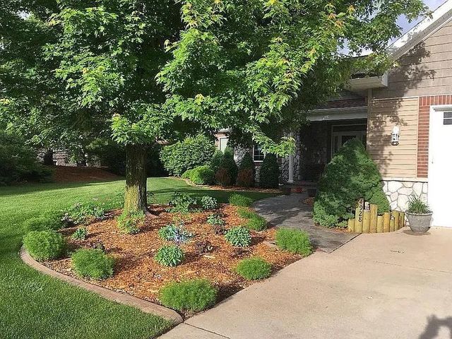 4928 N MEADE STREET, Appleton, WI 54913