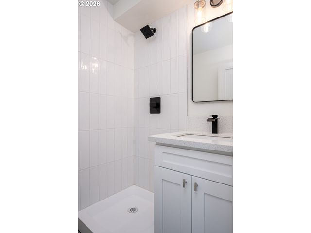 95 Ne 78th Ave, Portland, OR 97213