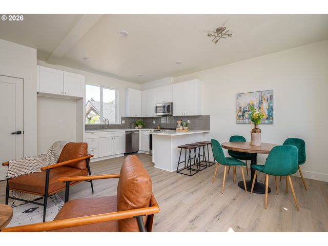 95 Ne 78th Ave, Portland, OR 97213